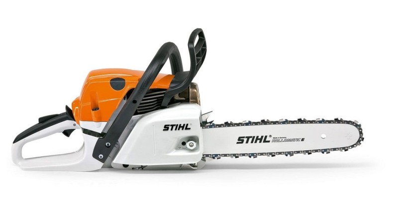 best-offers-on-high-performance-petrol-chainsaws-for-easy-cutting-big-1