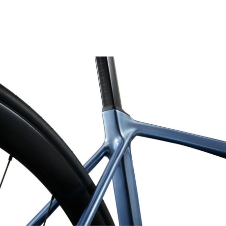 2025-giant-tcr-advanced-0-di2-road-bike-centracycles-big-3