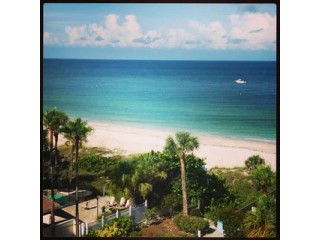 Romantic Beachfront Getaways in Florida: Love Comes Alive by the Shore